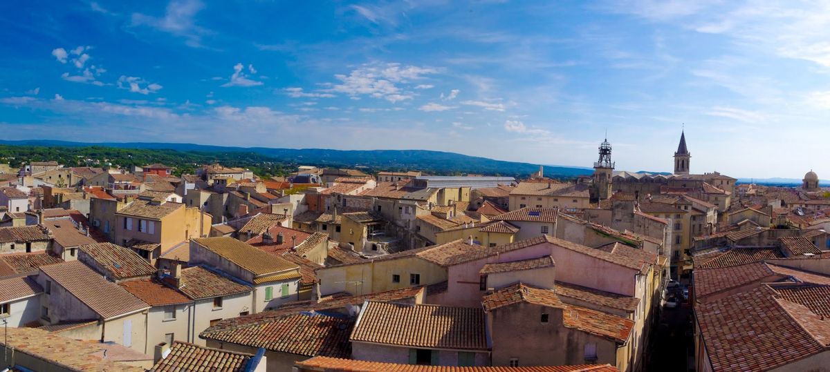 vue panoramique de Carpentras et du Comtat Venaissin